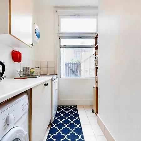 Colourful Studio Flat London Exterior photo